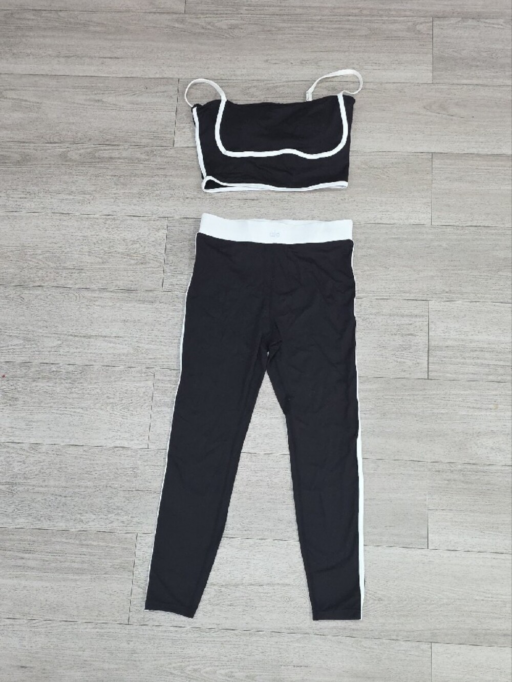 Small ALO Yoga Black Set